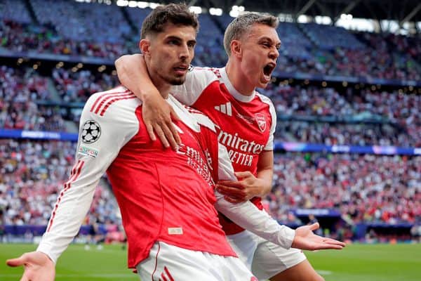 Manchester City e Arsenal se enfrentam na Supercopa da Inglaterra neste domingo