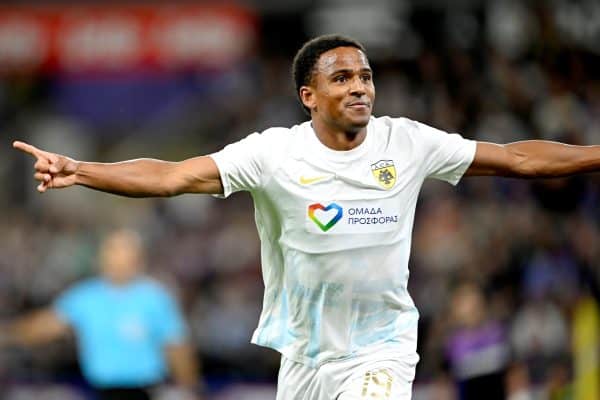 Internacional anuncia meia-atacante sueco Niclas Eliasson