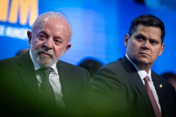 Lula agradece Alcolumbre por PECs e defende processamento de minerais no Brasil