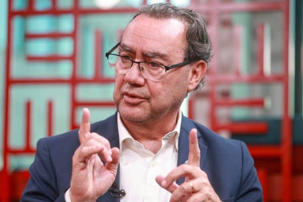 Augusto Cury promete abandonar negócios se eleito presidente