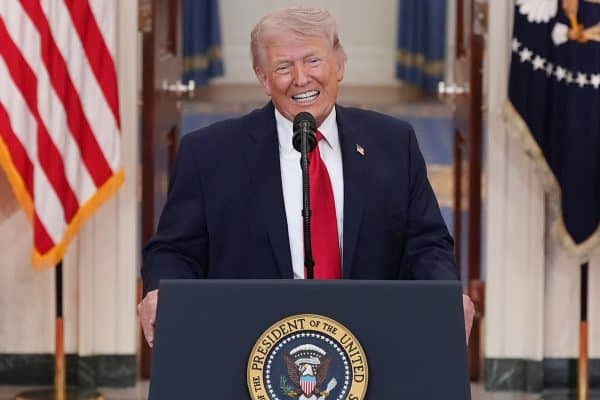 Trump Justifica Redução de Exercícios Militares com a Coreia do Sul