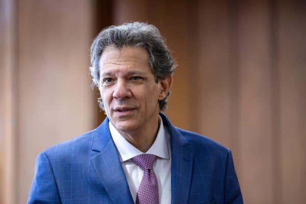 Depoimento de motorista de Haddad à polícia contradiz versão da SSP