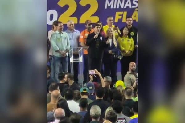 Nikolas critica Lula: “Nem o filho dele quer morar aqui”, afirma em evento