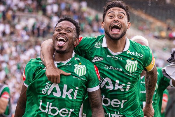 Uberlândia-MG avança para a semifinal da Série D pela primeira vez na história