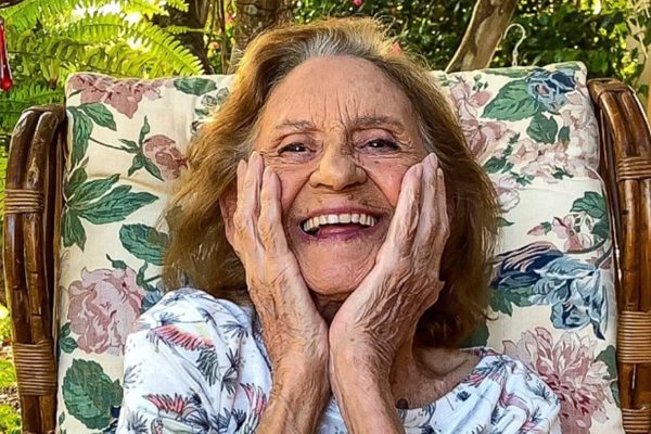 Velório de Laura Cardoso acontece nesta terça-feira em São Paulo