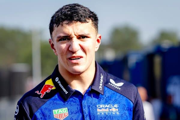 Isack Hadjar fora do GP da Holanda; Liam Lawson assume na Red Bull