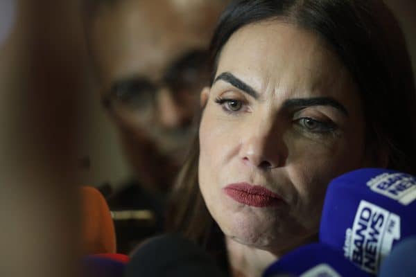 Paula Belmonte cobra informações do BRB sobre pedido ao FGC e ativos do Master