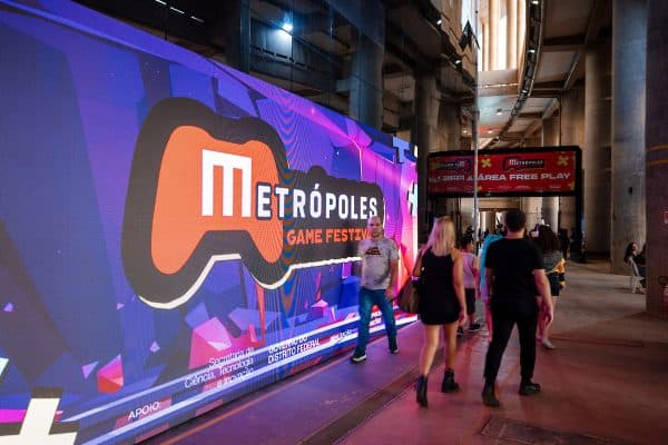Metrópoles Game Festival começa com sucesso e atrações diversificadas