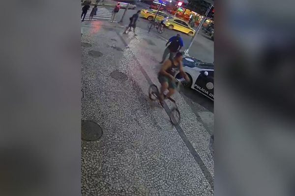 Suspeito de matar ciclista gravou cena do crime: “Não tem câmera”, diz vídeo