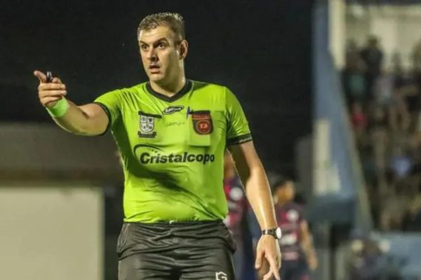 Árbitro Bruno Rossetti morre em acidente de carro em Criciúma