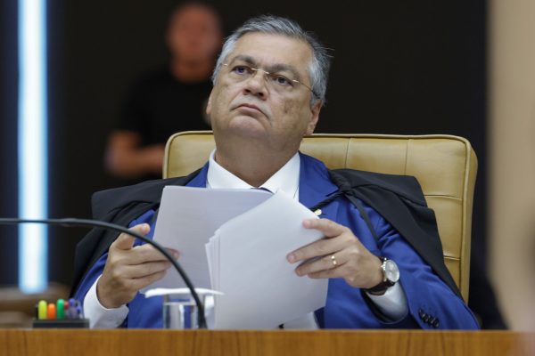 Podemos declara a Flávio Dino que não controla emendas parlamentares