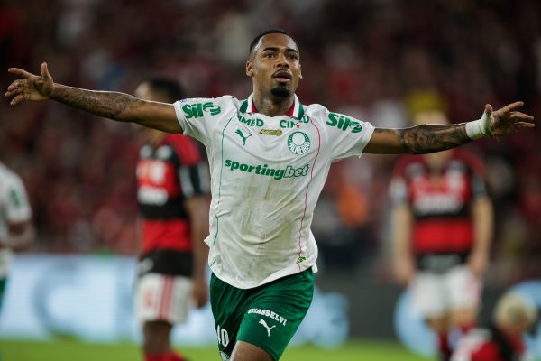 Manchester City fecha acordo para contratar Allan do Palmeiras por 40 milhões de euros