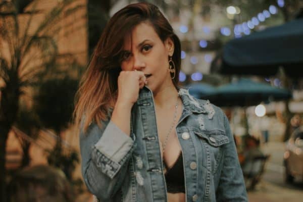Ex-BBB Angélica Morango processa Meta após desativação de contas