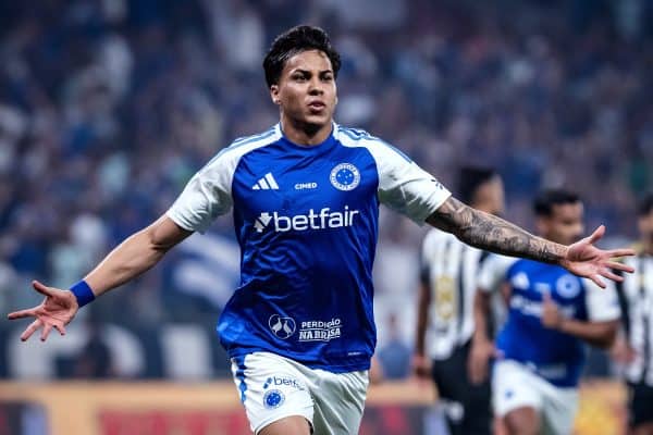 Cruzeiro lidera histórico contra Atlético-MG na Copa do Brasil
