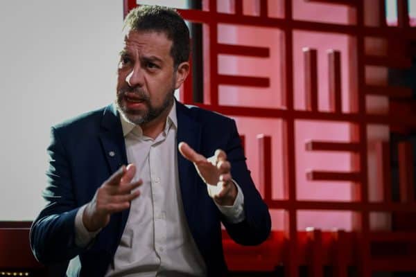 Boulos: Governo deseja PEC 6×1 aprovada antes das eleições