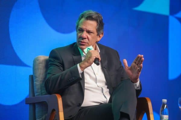Haddad critica Banco Central e diz que cortes na Selic deveriam ter começado antes