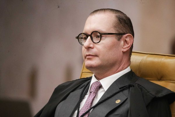 Zanin Retira Tornozeleira de Advogado em Caso de Venda de Sentenças
