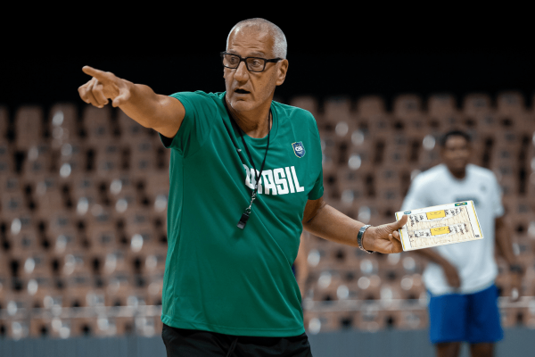 Seleção Brasileira de Basquete enfrenta República Dominicana em Brasília