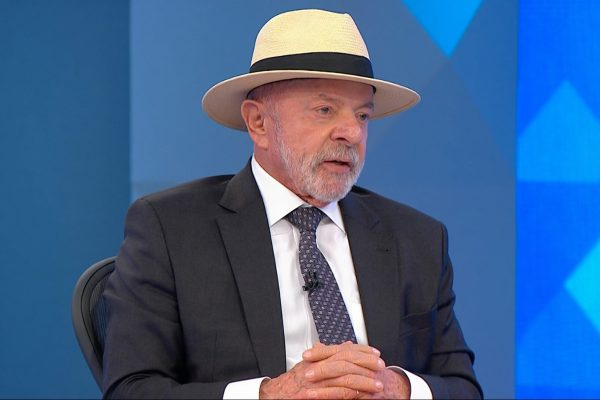 Lula no JN: A Economia e Comparações com Japão, Itália e EUA