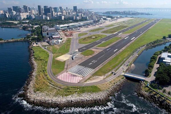 Aeroporto Santos Dumont reabre, mas enfrenta cancelamentos de voos nesta sexta