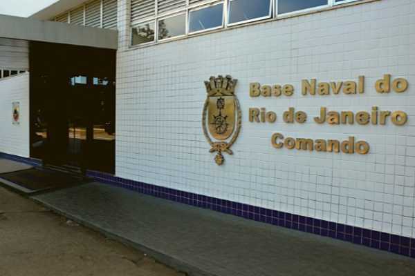 Militares da Marinha e Civis Condenados por Fraude em Licitações no RJ