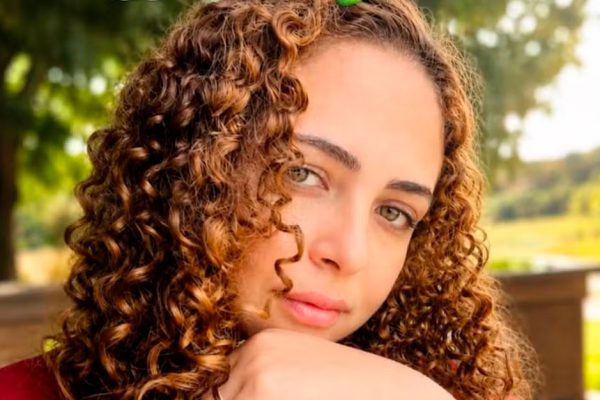 Empresária Dayane morre após ser baleada por cliente insatisfeito com sanduíche