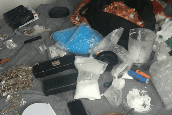 PM descobre “casa-bomba” em Cotia e prende quatro suspeitos
