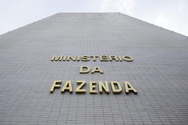 Governo Federal Aumenta Investimentos no Orçamento de 2027