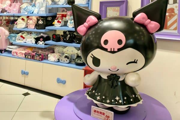 Kuromi, da Sanrio, supera Hello Kitty em popularidade e vira ícone punk