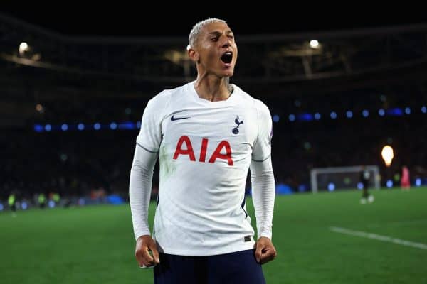 Richarlison aceita oferta do Trabzonspor, mas Tottenham rejeita propostas