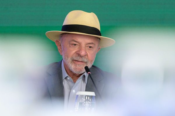 Lula celebra aprovação de projeto que incentiva minerais críticos no Brasil