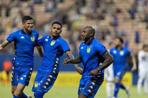 CSA-AL e Nacional-AM competem por última vaga na Série C em Maceió
