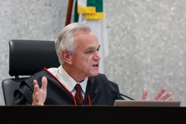 Presidente do TRE-DF responde a insinuações de parcialidade após declarações de Arruda
