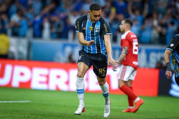 Confronto Gre-Nal na Copa do Brasil termina em provocação e tumulto