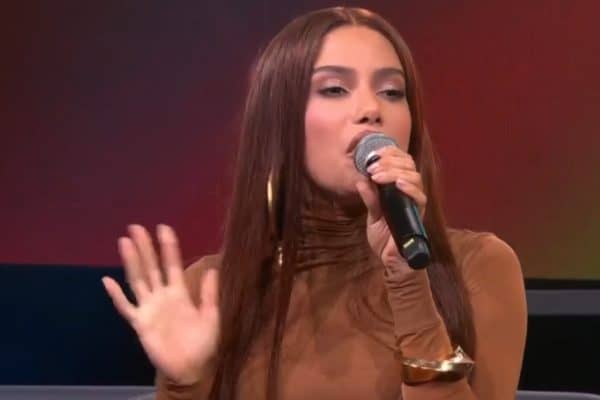 Anitta critica produção de reality da Globo após problemas no áudio