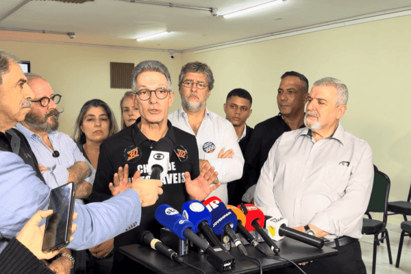 Romeu Zema critica fim da “taxa das blusinhas” sem compensação para empresas nacionais
