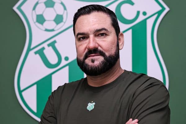 Uberlândia-MG aposta em técnico Danilo para vencer a Série D ZeroUm