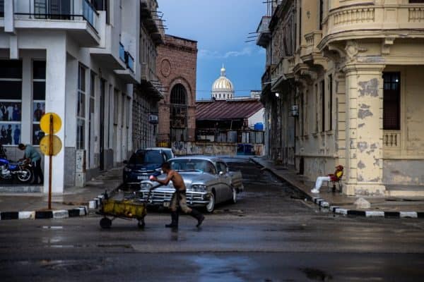 Embaixada dos EUA alerta sobre surto de diarreia em Cuba devido a apagões