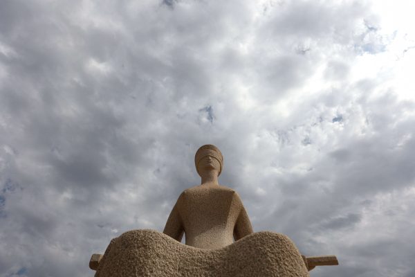 Política Brasileira: O Ciclo de Ascensão e Queda dos Líderes