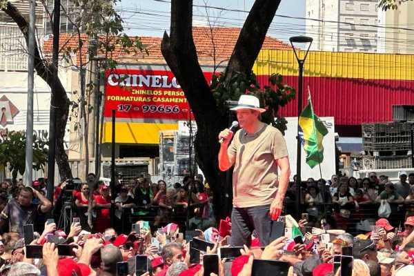 Fernando Haddad acusa Tarcísio de receber verba do Banco Master para campanha