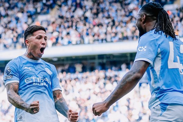 City vence Coventry por 1 a 0 na estreia de Enzo Fernández na Premier League