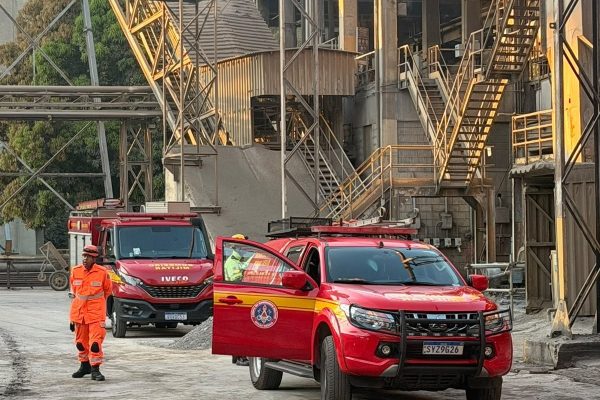 Trabalhador de 44 anos morre prensado em acidente em fábrica de Minas Gerais