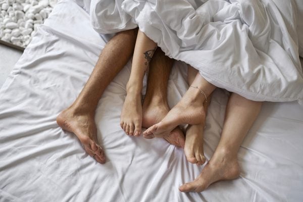 Dia do Sexo: 35 posições para casais e trios apimentarem a relação