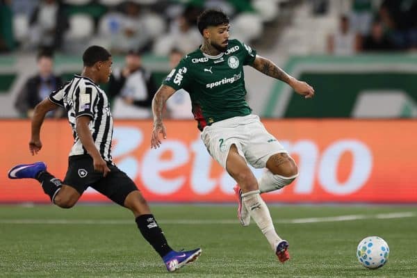 Barboza critica torcida do Botafogo após vaias no Nilton Santos