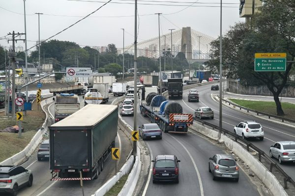Radar na Marginal Tietê lidera multas em São Paulo em 2026; confira o ranking
