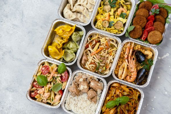 Homem é esfaqueado por colega após comer carne de marmita em Patos de Minas