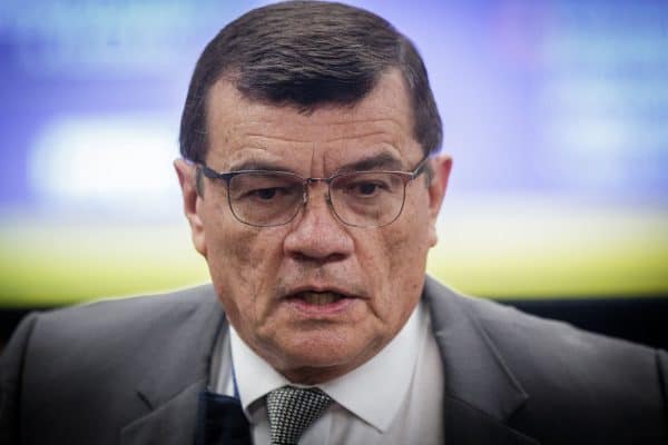 Comissão de Ética sanciona ex-ministro Paulo Sérgio Nogueira por críticas ao TSE