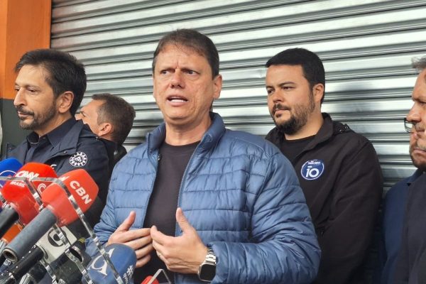 Tarcísio critica decisão de Flávio Dino sobre a PF e fala em “insegurança jurídica”