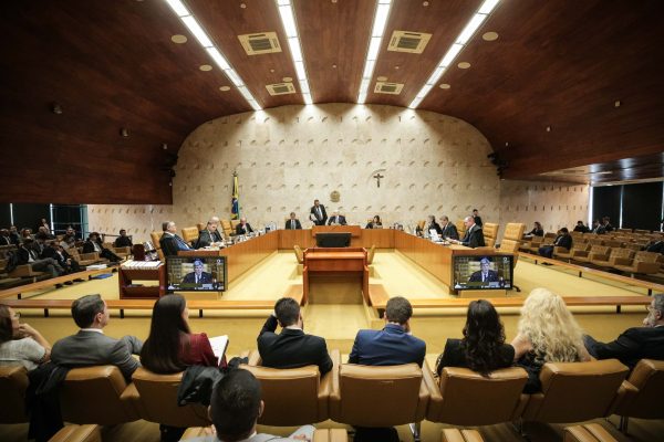 STF enfrenta dia de “Jogos Vorazes” com isenções de ministros em pauta