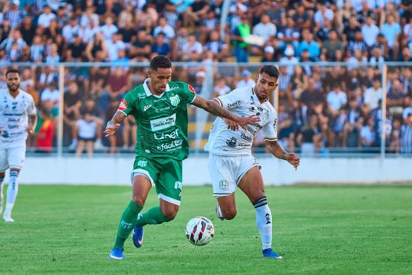 Uberlândia-MG vence ASA-AL e fica perto do título da Série D 2026